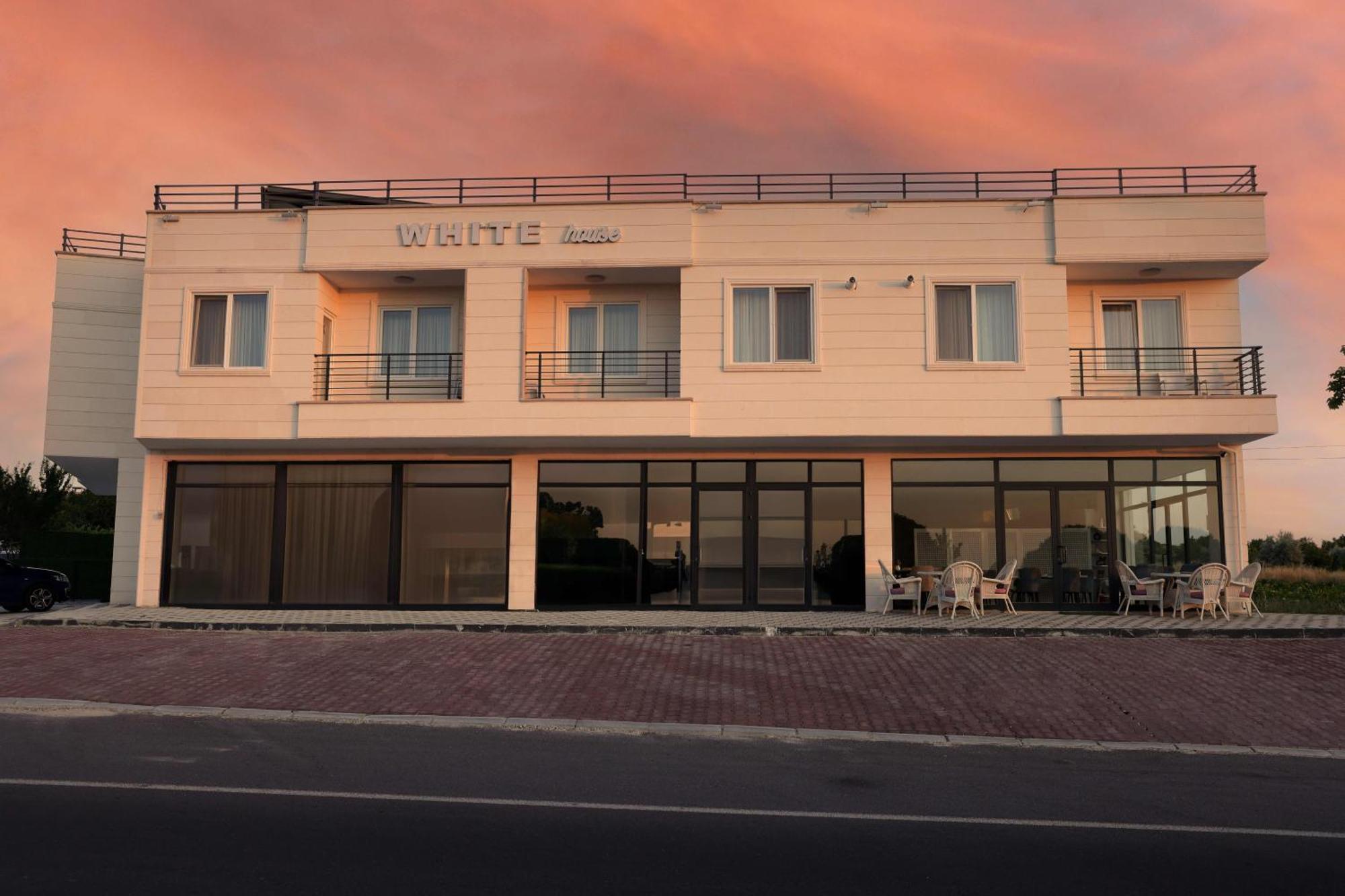 White House Cappadocia Aparthotel Nevsehir Exterior photo